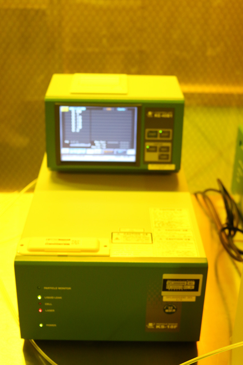 Liquid particle counter