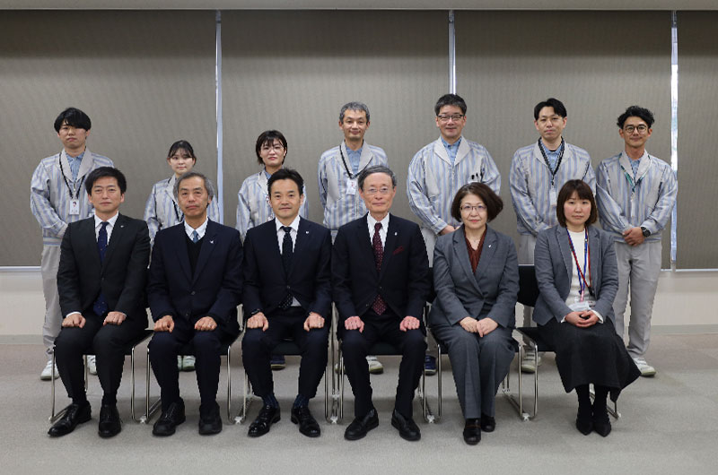福井大学 内木学長らご来訪時の記念撮影